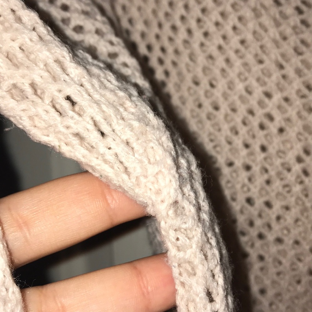 Pink sweater - Picture 3 of 3